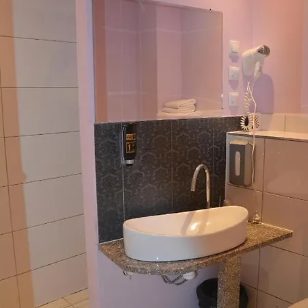 בית הארחה Orla Skala